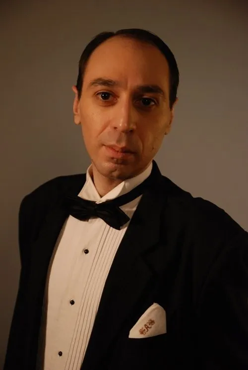 Konstantin Poyarkin ha trabajado con Armen Muradyan en 1 ocasiones