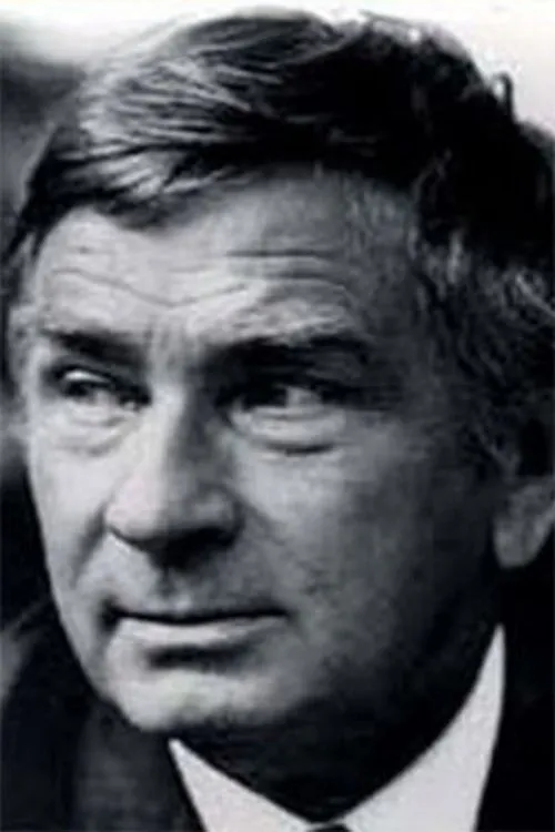 Arno Assmann interpretando a Graf Maffei