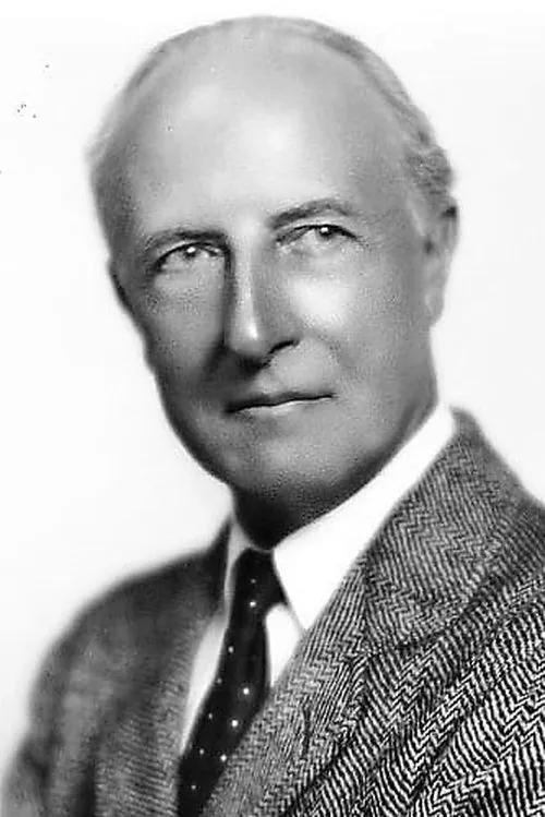 Julian Royce ha trabajado con Arnold Lucy en 1 ocasiones