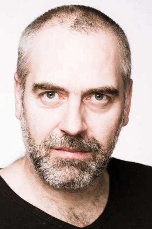 Aron Balazs interpretando a Ferenc