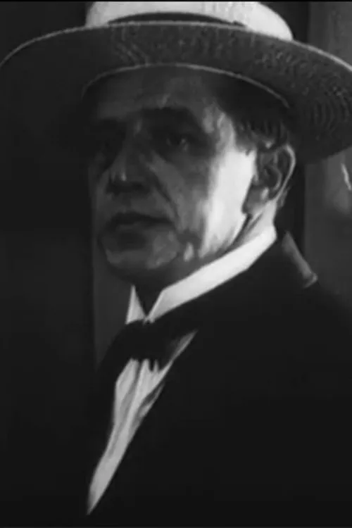 ???? ???????? ha trabajado con Arseniy Bibikov en 4 ocasiones