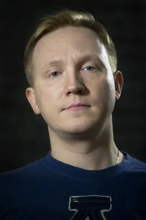 ????? ????? ha trabajado con Артем Мазунов en 1 ocasiones