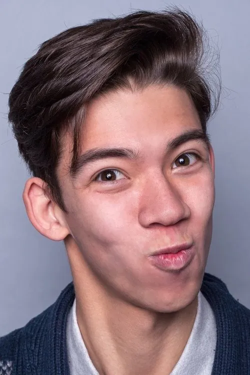 Артем Сагітов interpretando a UFA