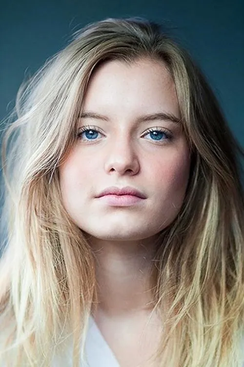 Artemisia Toussaint interpretando a Eren