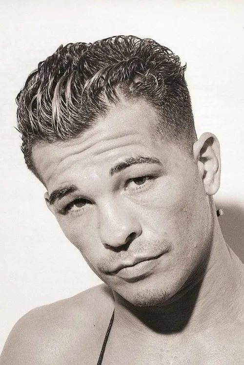 Arturo Gatti interpretando a Self (Archival Footage)
