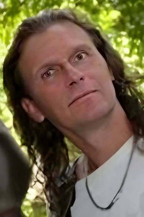 Arūnas Sabonaitis interpretando a Liukas