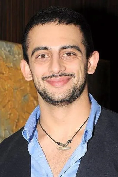 Arunoday Singh — personaje: Ranveer Pratap Singh