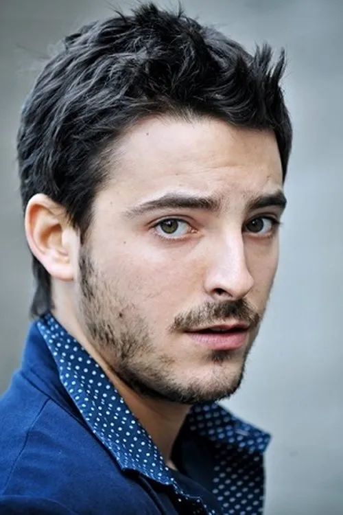 Ascanio Balbo interpretando a Responsabile della sicurezza