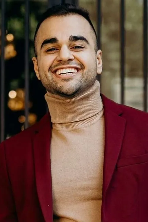 Nic D'Avirro ha trabajado con Ash Dadvand en 1 ocasiones