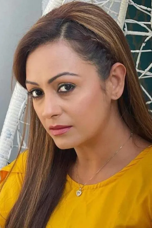 Ashita Dhawan — personaje: Chaitali Rathod