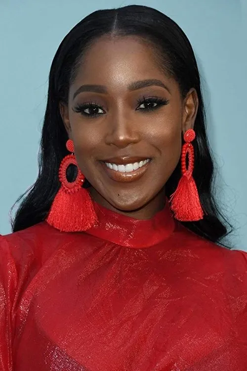 Ashley Blaine Featherson — personaje: Joelle Brooks