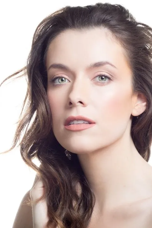 Luke Barnett ha trabajado con Ashlynn Yennie en 3 ocasiones