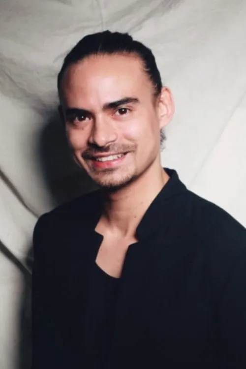 Ashraf Sinclair — personaje: Eddy