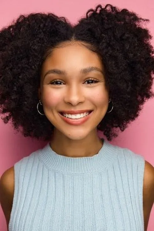 Asia Harmony interpretando a Bree