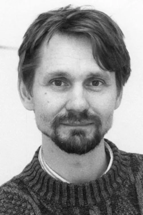 Asko Sarkola interpretando a Paavo Malmikunnas