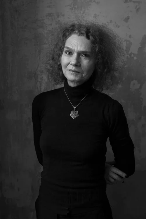 Mehmet Atak ha trabajado con Aslı Erdoğan en 1 ocasiones