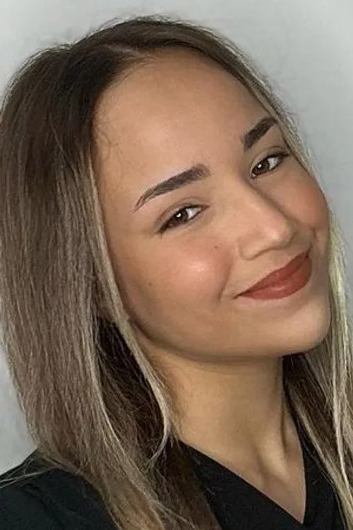Faycal Hucin ha trabajado con Assia Miri en 1 ocasiones