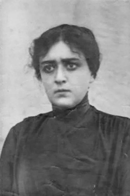 Oleg Frelikh ha trabajado con Asta Gray en 2 ocasiones