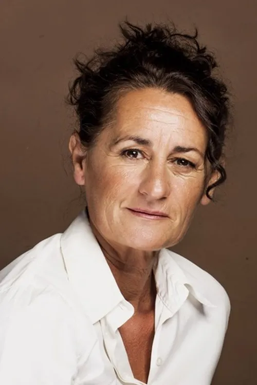 Elena Martínez ha trabajado con Asun Ayllón en 1 ocasiones