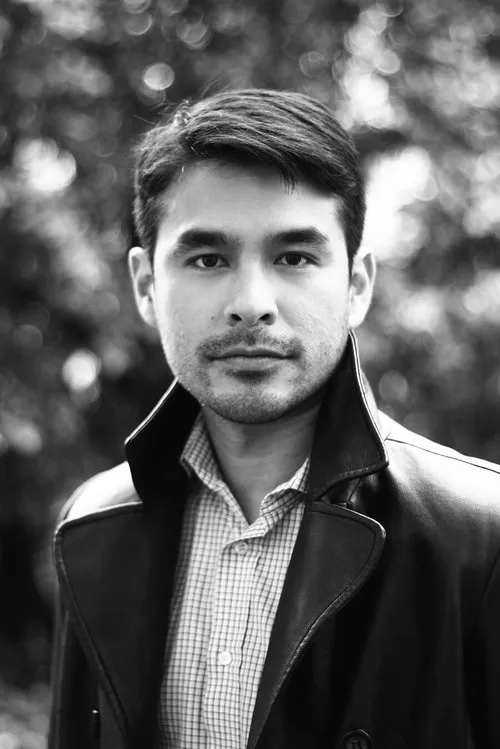 Atom Araullo interpretando a Jake Herrera
