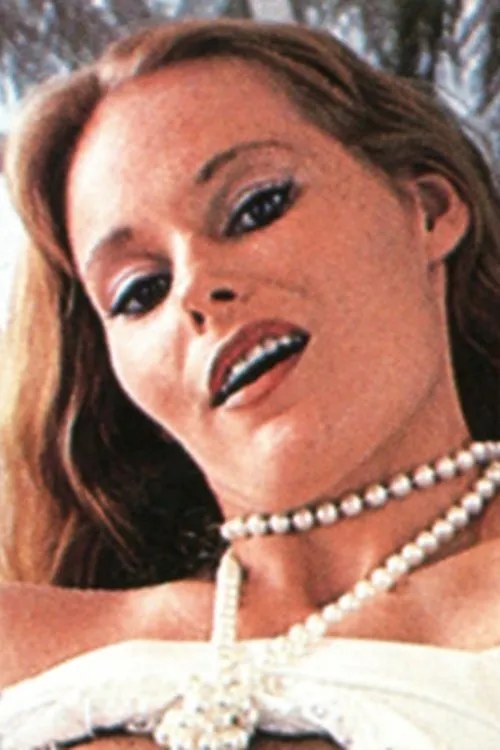 Hillary Summers ha trabajado con Aubrey Nichols en 8 ocasiones