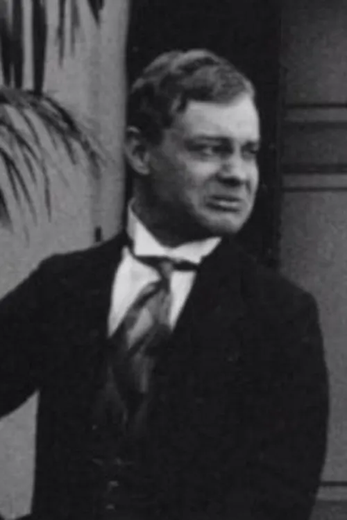 Paul Pinna ha trabajado con August Kuuskemaa en 1 ocasiones