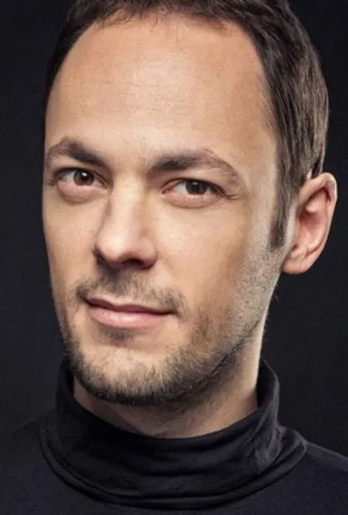 Aurélien Portehaut interpretando a Le neveu du commissaire