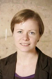 Eva Vellesaar ha trabajado con Auri Jürna en 1 ocasiones