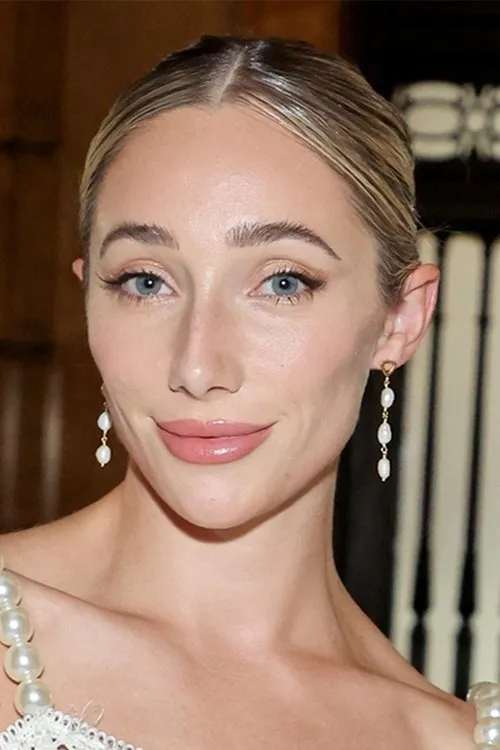 Aurora Culpo — personaje: Self