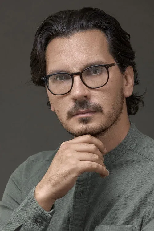 Des Barron ha trabajado con Austin Staton en 1 ocasiones