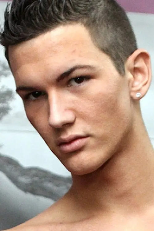 Austin Tyler interpretando a (archive footage)