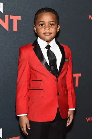 Taraja Ramsess ha trabajado con Auston Jon Moore en 1 ocasiones