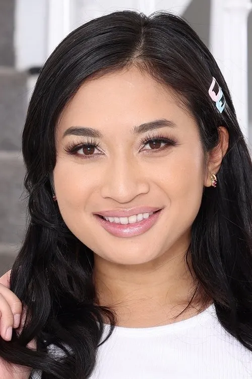 Avery Black interpretando a (archive footage)