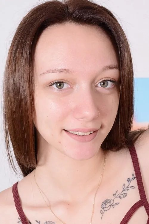 Avery Stone interpretando a (archive footage)