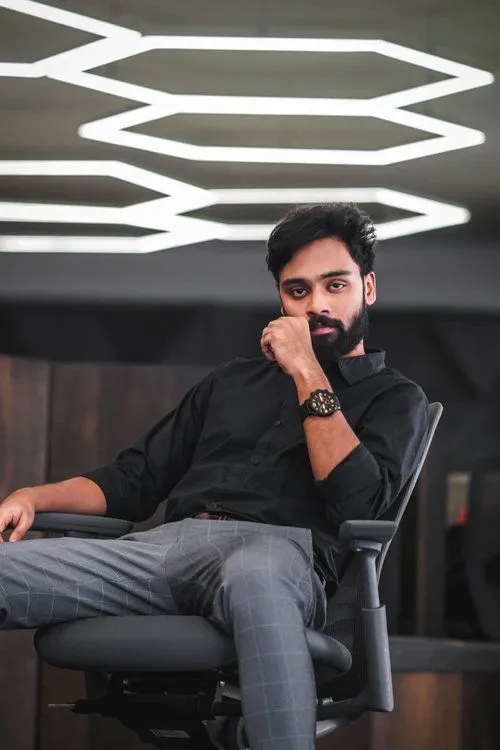 Avinash Reddy Anam — personaje: Avinash