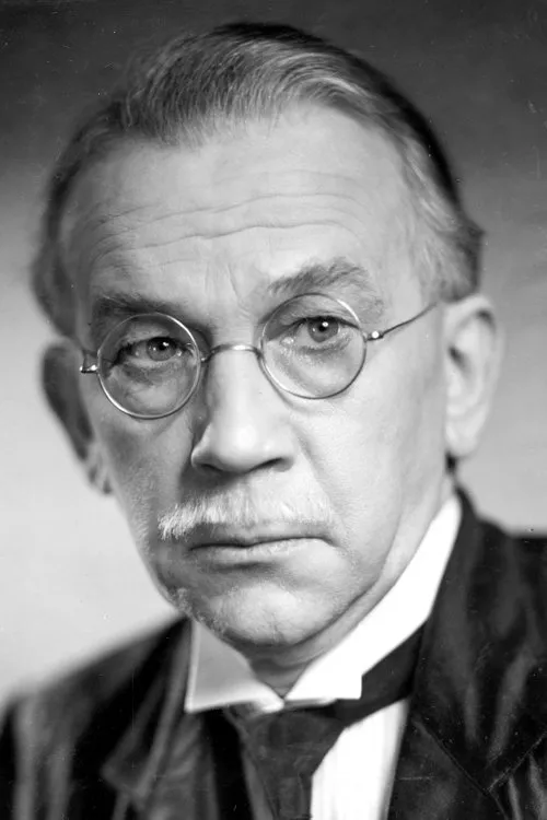 Tore Lindwall ha trabajado con Axel Högel en 2 ocasiones