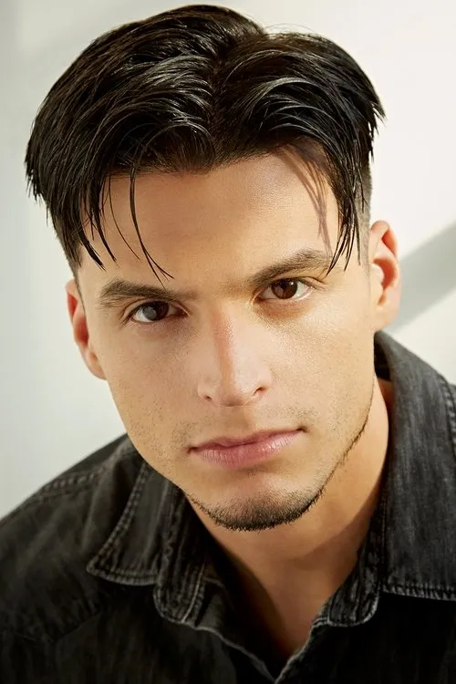 Adam Carr ha trabajado con Axel Roldos en 1 ocasiones