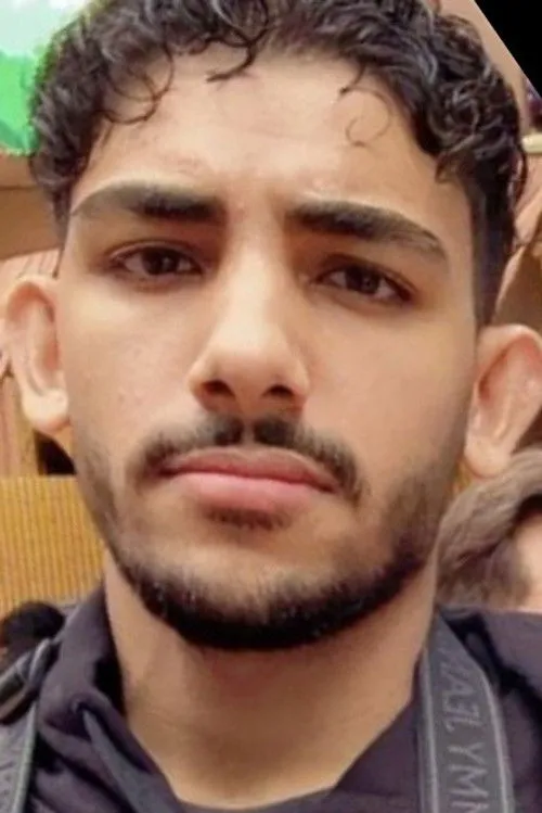 Shadrach Mbemba ha trabajado con Ayaan Bhatti en 2 ocasiones