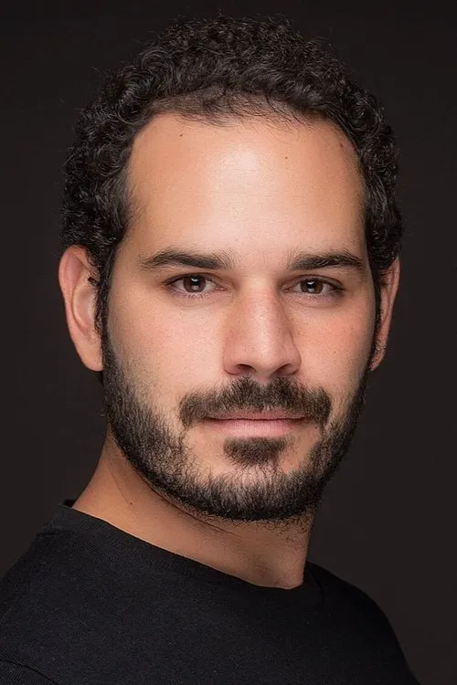 Esra Ergün ha trabajado con Ayberk Aladar en 1 ocasiones