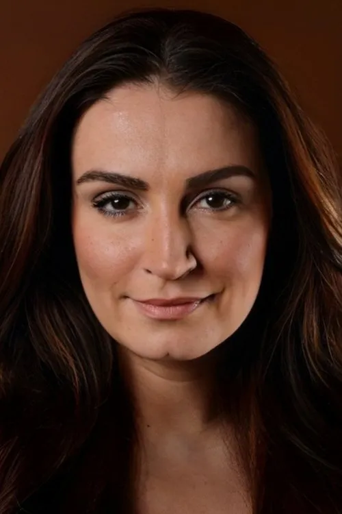 Ayça İnci — personaje: Esme