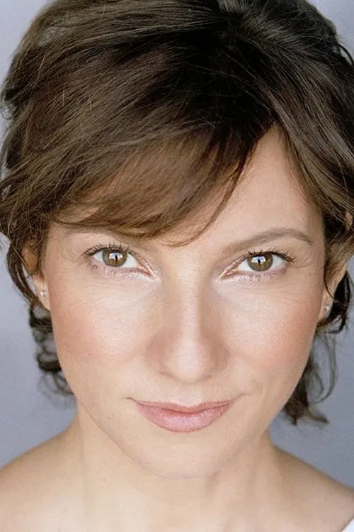 Maxie J. Santillan Jr. ha trabajado con Ayçıl Yeltan en 1 ocasiones