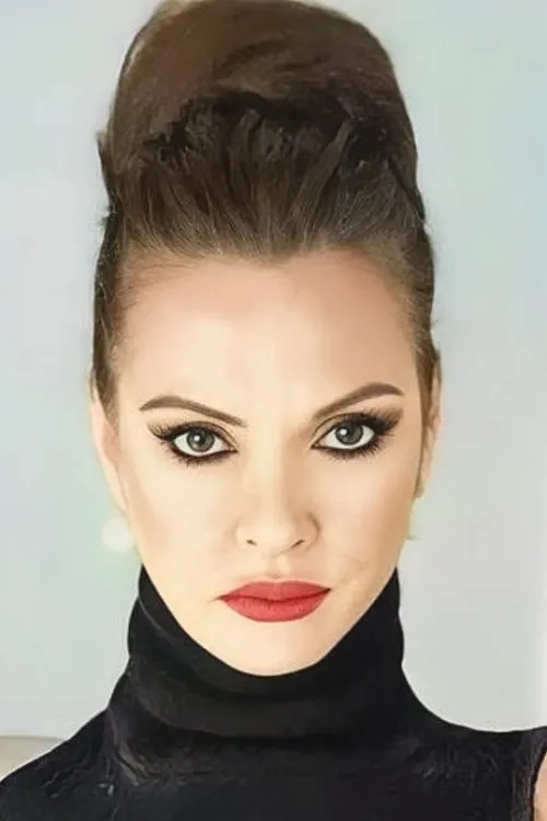 Aydan Şener — personaje: Emine