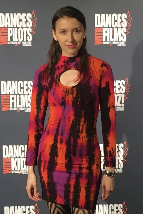 Irungu Mutu ha trabajado con Ayesha Adamo en 1 ocasiones