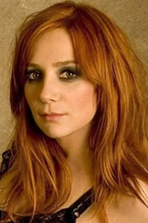 Deniz Hasgüler ha trabajado con Aylin Aslım en 1 ocasiones