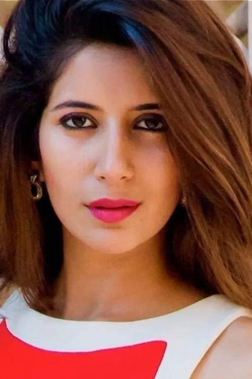 Ayn Zoya — personaje: Saloni