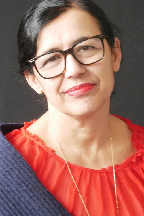 Aysun Bademsoy interpretando a herself