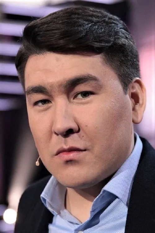 ????? ?????? ha trabajado con Азамат Мусагалиев en 1 ocasiones