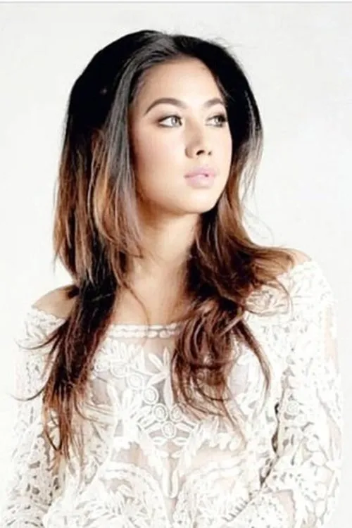 Zoey Rahman ha trabajado con Azar Azmi en 1 ocasiones