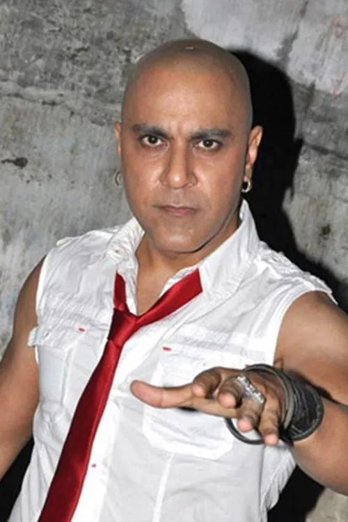 Baba Sehgal interpretando a Kamath