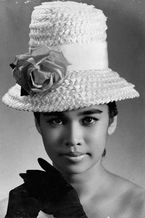 Baby Huwae interpretando a Lita